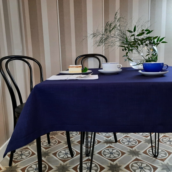navy blue stain-resistant tablecloth Porto