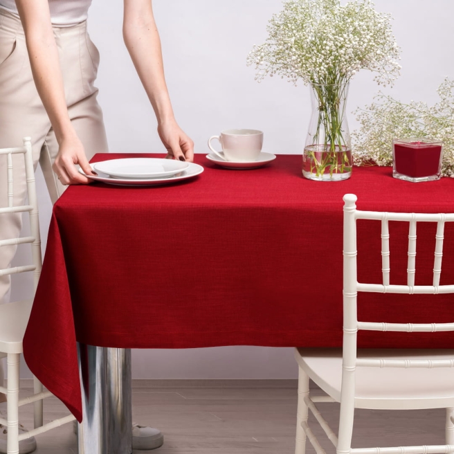 burdundy stan resistant tablecloth Porto