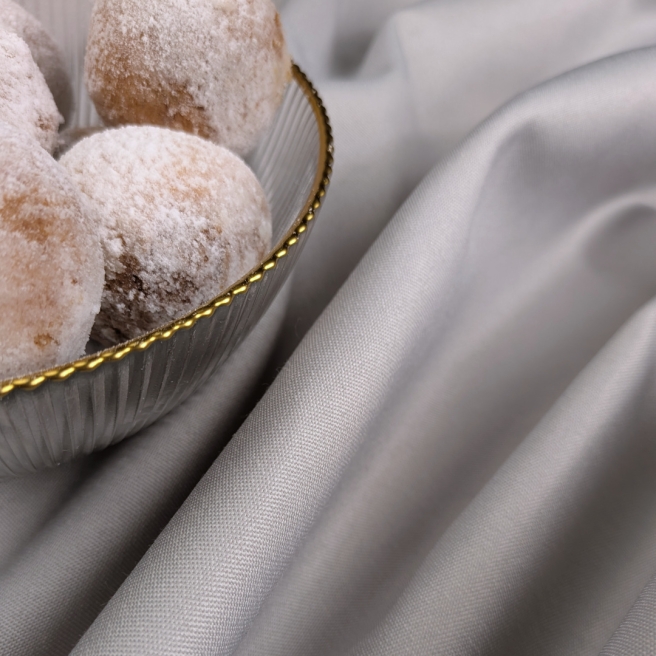 szary obrus restauracyjny Malaga